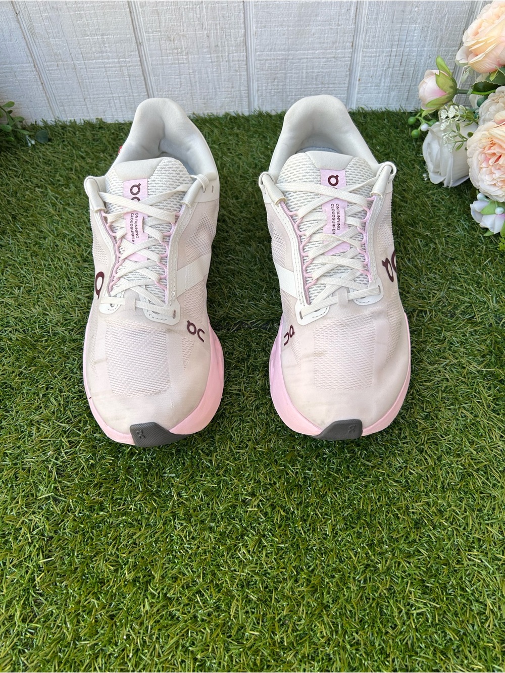 ON Cloudsurfer Next Peony | Ivory WOMEN size 7.5 gently used - Picture 13 of 16
